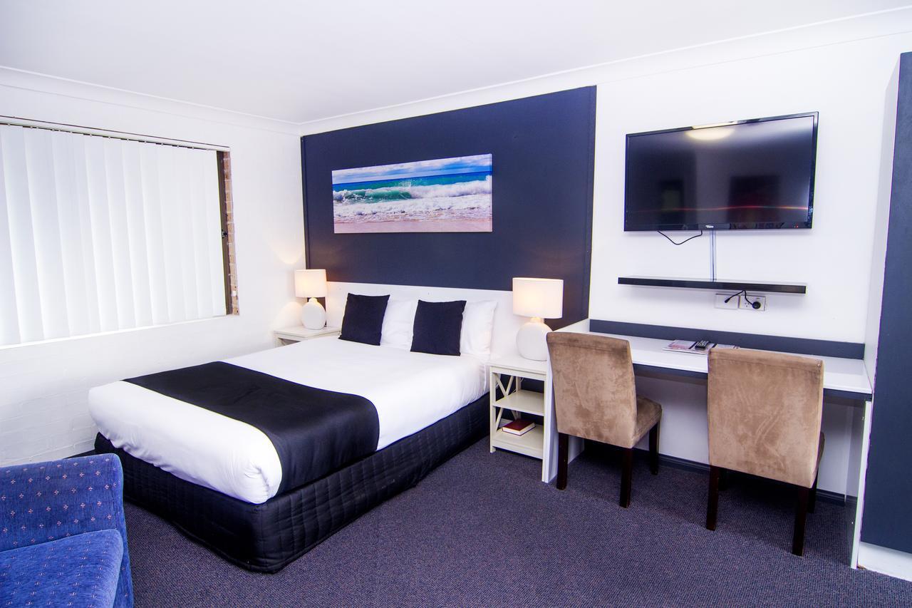 Crescent Motel Тарі Екстер'єр фото