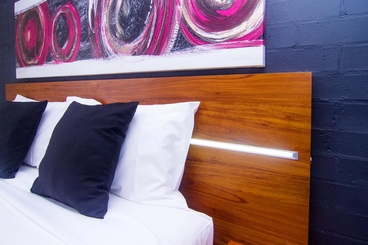 Crescent Motel Тарі Екстер'єр фото