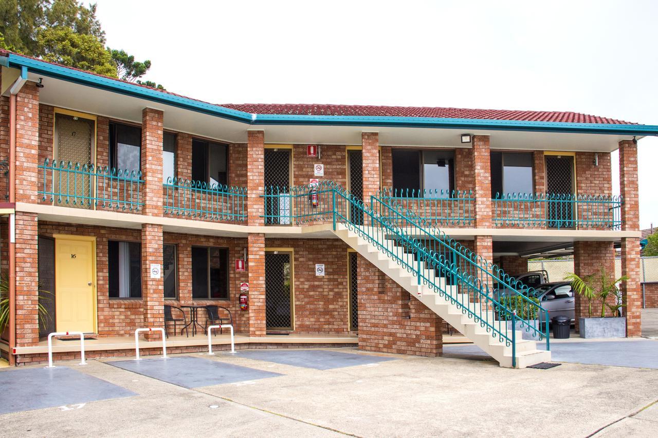 Crescent Motel Тарі Екстер'єр фото
